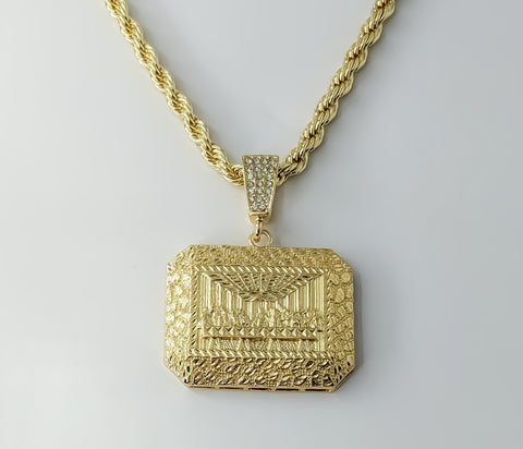 Gold plated rope and braided chain 6mm necklace in The Last Supper design
Gold plated braided and rope 6mm chain neckla