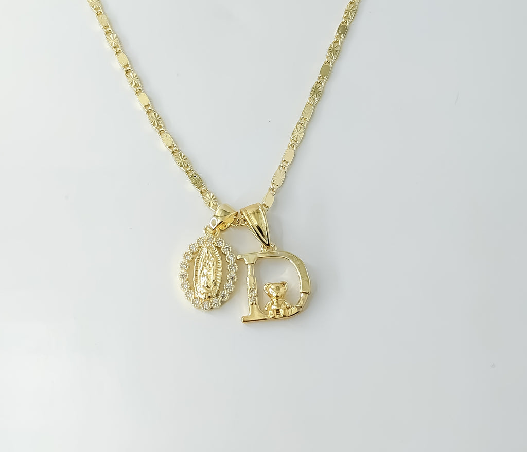 Gold plated double pendants necklace with star chain and letter D charms.

Gold plated letter D charms on a 2mm star cha