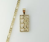 Gold plated 14K diamond cut figaro chain elephant necklace in a stylish design.
Gold plated diamond cut figaro chain ele