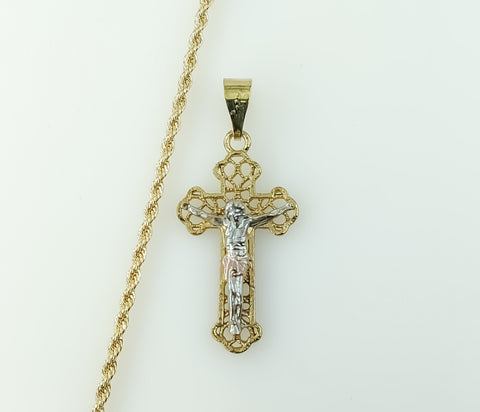 Gold plated tri-color chain necklace with braided 2mm rope detail
Gold plated rope braided chain tri-color pendant neck