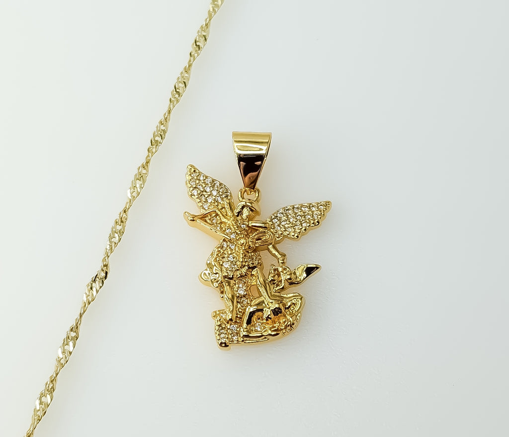 Gold plated 14K twist chain necklace with Archangel Saint Michael pendant.

Gold plated 14K chain and Archangel Saint Mi