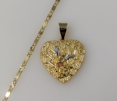 A gold-plated chain necklace featuring a star pendant and Saint Michael's archangel design.

A gold-plated solid chain n