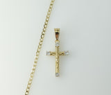 Gold plated 14K cross pendant on a 3mm Cuban chain necklace.
Gold plated Cuban chain necklace with small cross pendant