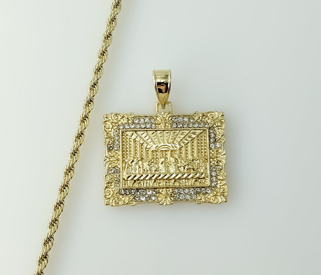 Gold plated chain necklace with braided rope and The Last Supper design.
Gold plated 3mm braided rope chain necklace fea