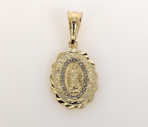Plated "Mis 15 Años" Quince Virgin Mary Pendant