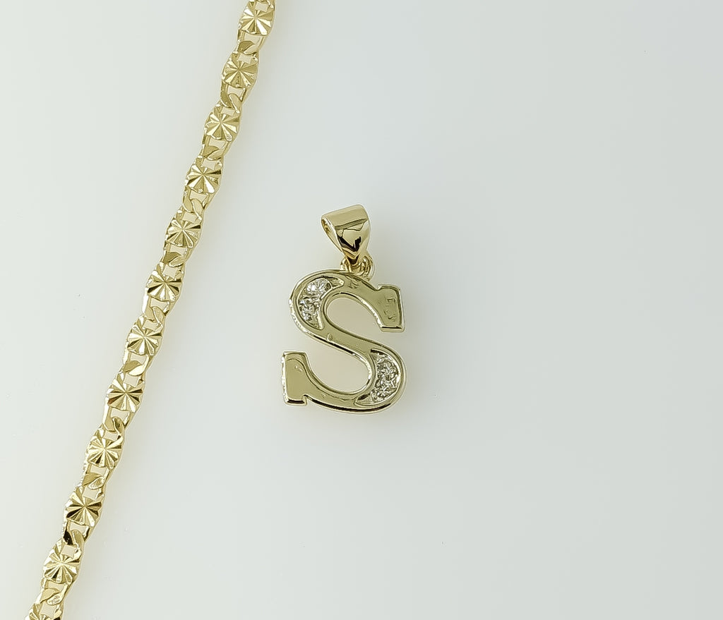 Gold Plated Dainty Letter Star Chain Necklace with delicate chain details.
Gold Plated Dainty Star Shaped Chain Necklace