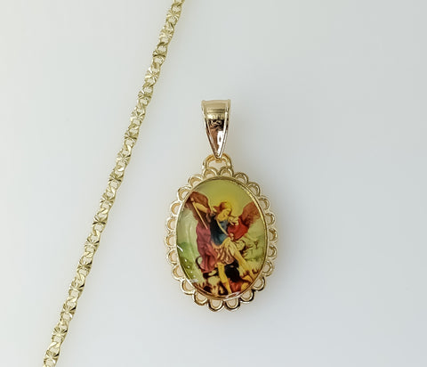 Gold plated Archangel Saint Michael star chain necklace with delicate chain links.
Gold plated Archangel Saint Michael s